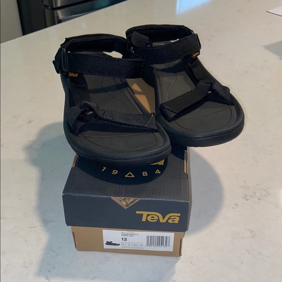 Teva Men's Hurricane XLT2 Black Size 12 USA New In Open Box - Picture 1 of 2